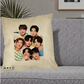 Perna Personalizata K-pop BTS Bangtan Boys Portret Grup Fanart, 40x40 cm, Crem, Husa Detasabila, Perna Inclusa, BEKZ®