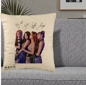 Perna Personalizata K-pop BLACKPINK Fotografie Grup Autografe Deasupra, 40x40 cm, Bej, Husa Detasabila, Perna Inclusa, BEKZ®