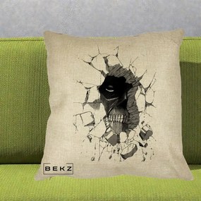 Perna Personalizata Attack on Titan Titan Crapand Zidul, 40x40 cm, Crem, Husa Detasabila, Perna Inclusa, BEKZ®