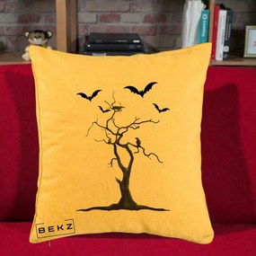 Perna Decorativa Halloween Copac cu Lilieci Alb-Negru, 40x40 cm, Galben, Husa Detasabila, Perna Inclusa, BEKZ®