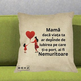 Cadou pentru Mama - Perna Personalizata Mama Nemuritoare cu Bebelus Kawaii, 40x40 cm, Crem, Husa Detasabila, Perna Inclusa, BEKZ®