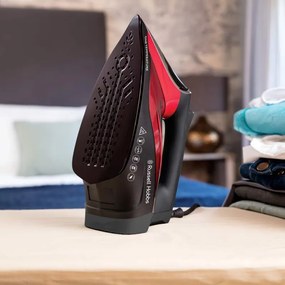 Fier de calcat Russell Hobbs One Temperature 25090-56, 2600 W, Placa ceramica, O temperatură optima, Autocuratare, 0.35 l, Rosu/Negru