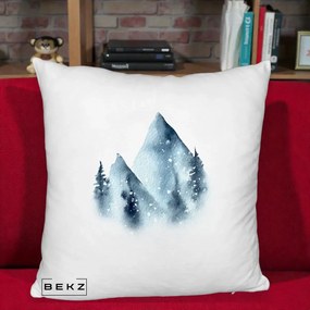 Perna Decorativa Munti Inzapeziti Acuarela Indigo, 40x40 cm, Alb Pufos, Husa Detasabila, Perna Inclusa, BEKZ®