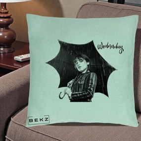Perna Personalizata Wednesday Addams cu Umbrela Foto, 40x40 cm, Verde Menta, Husa Detasabila, Perna Inclusa, BEKZ®