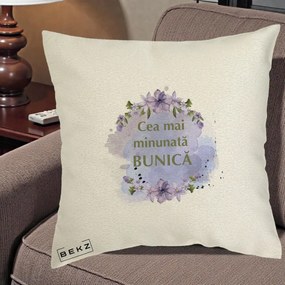 Cadou pentru Bunica - Perna Personalizata Cea Mai Minunata Bunica Flori Mov Acuarela Verde, 40x40 cm, Ecru, Husa Detasabila, Perna Inclusa, BEKZ®