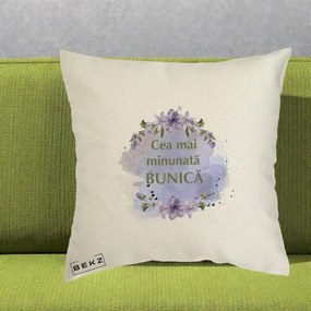 Cadou pentru Bunica - Perna Personalizata Cea Mai Minunata Bunica Flori Mov Acuarela Verde, 40x40 cm, Ecru, Husa Detasabila, Perna Inclusa, BEKZ®