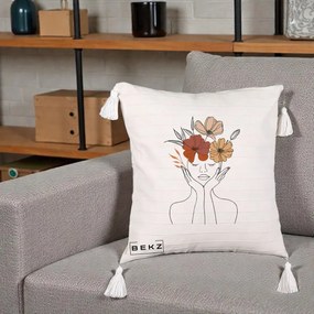 Perna Decorativa Portret Feminin Coroana Trei Flori, 40x40 cm, Bej cu Franjuri, Husa Detasabila, Perna Inclusa, BEKZ®