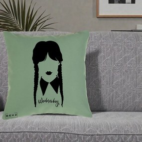 Perna Personalizata Wednesday Addams Silueta Alb-Negru, 40x40 cm, Verde, Husa Detasabila, Perna Inclusa, BEKZ®