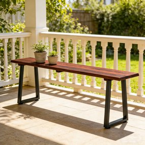 Outsunny Banc de grădină din lemn fără spătar, picioare trapezoidale din oțel, 2 locuri cu aspect de lemn, 150x28x48 cm, carbonizat | Aosom Romania