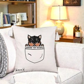Perna Decorativa Judging You Silently Pisica Buzunar, 40x40 cm, Bej cu Franjuri, Husa Detasabila, Perna Inclusa, BEKZ®