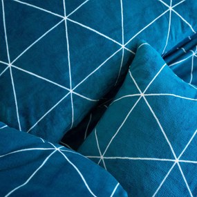 Goldea lenjerie de pat extra moale din micropluș - triunghiuri pe albastru petrol 140 x 200 și 50 x 70 cm