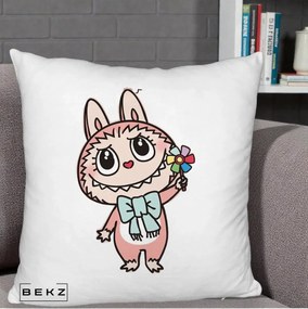 Perna Personalizata Labubu Roz cu Morisca, 40x40 cm, Alb Pufos, Husa Detasabila, Perna Inclusa, BEKZ®