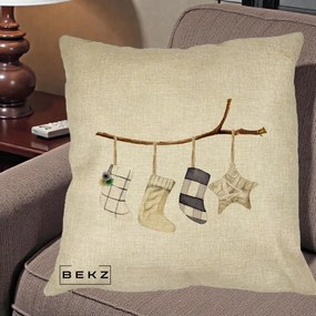Perna Decorativa Ciorapi de Craciun pe Ramura, 40x40 cm, Crem, Husa Detasabila, Perna Inclusa, BEKZ®