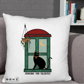 Perna Decorativa Judging You Silently Pisica Geam, 40x40 cm, Alb Pufos, Husa Detasabila, Perna Inclusa, BEKZ®