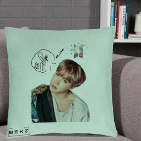 Perna Personalizata K-pop BTS J-Hope Par Roz Autograf, 40x40 cm, Verde Menta, Husa Detasabila, Perna Inclusa, BEKZ®