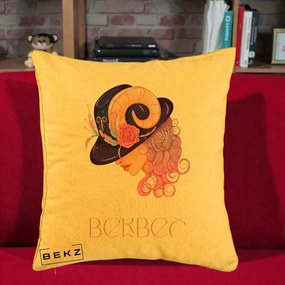Perna Personalizata Zodie Berbec, 40x40 cm, Galben, Husa Detasabila, Perna Inclusa, BEKZ®