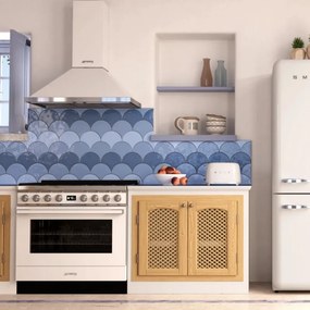 Hota decorativa SMEG Portofino KPF9WH, 275 W, A+, 781 m³/h, 3 viteze, 3 filtre, Supapa anti-retur, Otel inoxidabil, LED, Alb