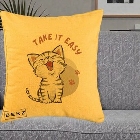 Perna Personalizata Take It Easy Cat, 40x40 cm, Galben, Husa Detasabila, Perna Inclusa, BEKZ®