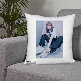 Perna Personalizata K-pop BLACKPINK Lisa, 40x40 cm, Alb Pufos, Husa Detasabila, Perna Inclusa, BEKZ®