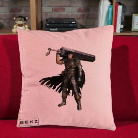 Perna Personalizata Berserk Guts Luptatorul Negru, 40x40 cm, Roz, Husa Detasabila, Perna Inclusa, BEKZ®