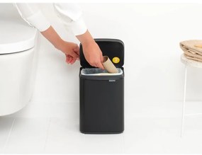 Cos pentru gunoi Brabantia Bo Small 1006622, 4 L, Deschidere lina si silentioasa, Bază antiderapantă, Negru