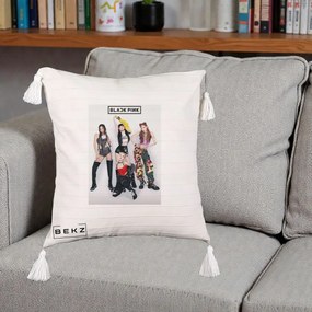 Perna Personalizata K-pop BLACKPINK Fotografie Grup Tinute Edgy, 40x40 cm, Bej cu Franjuri, Husa Detasabila, Perna Inclusa, BEKZ®