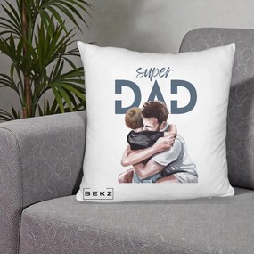 Cadou pentru Tata - Perna Personalizata Super Dad Tata si Fiu Imbratisare, 40x40 cm, Alb Pufos, Husa Detasabila, Perna Inclusa, BEKZ®