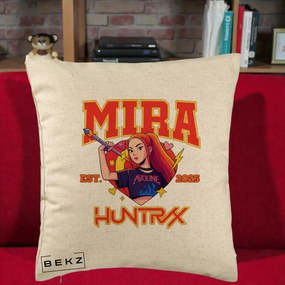 Perna Personalizata K-pop HUNTRX Mira Personaj Avoline, 40x40 cm, Bej, Husa Detasabila, Perna Inclusa, BEKZ®