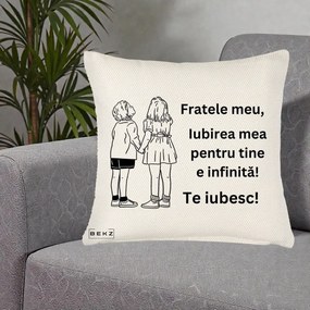 Cadou pentru Frate - Perna Personalizata Fratele Meu Te Iubesc Copii Tinand Maini Line Art, 40x40 cm, Crem Reliefat, Husa Detasabila, Perna Inclusa, BEKZ®
