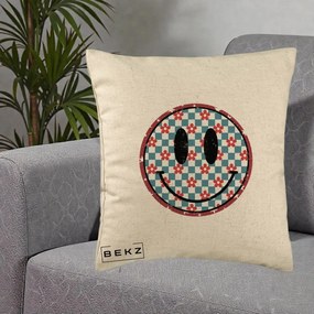 Perna Decorativa Smiley Face Checkered cu Floricele, 40x40 cm, Bej, Husa Detasabila, Perna Inclusa, BEKZ®
