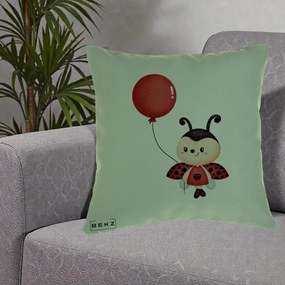 Perna Decorativa Buburuza cu Balon Rosu, 40x40 cm, Verde, Husa Detasabila, Perna Inclusa, BEKZ®