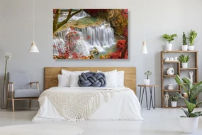 Tablou cascada forestieră
