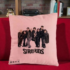 Perna Personalizata K-pop Stray Kids Outfit Negru, 40x40 cm, Roz, Husa Detasabila, Perna Inclusa, BEKZ®