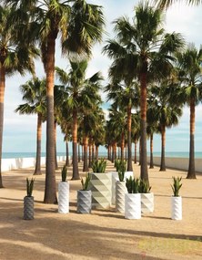 Ghiveci plante, flori design decorativ modern pentru amenajari interioare si exterioare, MARQUIS PLANTER 47085R Vondom