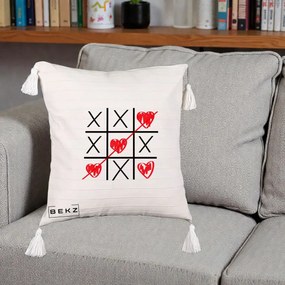 Cadou Romantic - Perna Personalizata Love Joc X si Inima cu Castigator Iubire, 40x40 cm, Bej cu Franjuri, Husa Detasabila, Perna Inclusa, BEKZ®