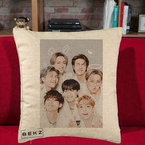 Perna Personalizata K-pop BTS Foto Grup Cute cu Animatii si 7 Membrii, 40x40 cm, Bej, Husa Detasabila, Perna Inclusa, BEKZ®