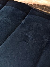 OFERTA Scaun de catifea albastra LAVA cu picioare negre calitatea II