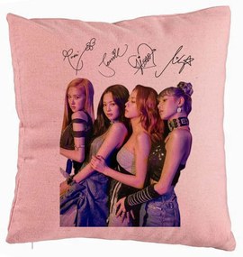 Perna Decorativa BlackPink cu Semnaturi, Model 3, 40x40 cm, Roz, Husa Detasabila, Burduf