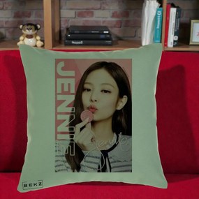 Perna Personalizata K-pop BLACKPINK Jennie cu Semnatura si Fond Roz, 40x40 cm, Verde, Husa Detasabila, Perna Inclusa, BEKZ®
