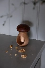Spărgător de nuci din lemn de fag certificat FSC, formă de ciupercă, natur, 6 × 10 cm, „Mushroom"