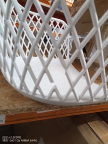 OFERTA Scaun din plastic alb CORRAL B II. calitate secundara