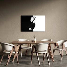 Tablou - O femeie à la yin și yang (90x60 cm)