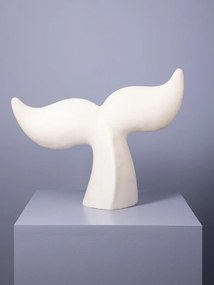 Lampă de masă din rășină și pulbere de piatră albă, formă de coadă de balenă, finisaj mat, 42×53×19 cm, „Fluke"