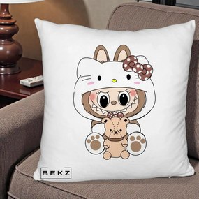 Perna Personalizata Labubu x Hello Kitty Maro-Vintage, 40x40 cm, Alb Pufos, Husa Detasabila, Perna Inclusa, BEKZ®