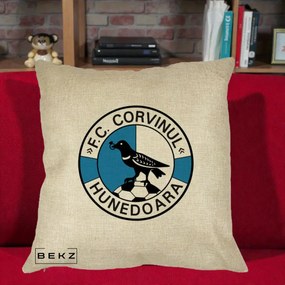 Perna Personalizata FC Corvinul Hunedoara Fotbal, 40x40 cm, Crem, Husa Detasabila, Perna Inclusa, BEKZ®