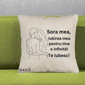Cadou pentru Sora - Perna Personalizata Sora Mea Te Iubesc Imbratisare din Spate Line Art, 40x40 cm, Bej Canapea, Husa Detasabila, Perna Inclusa, BEKZ®