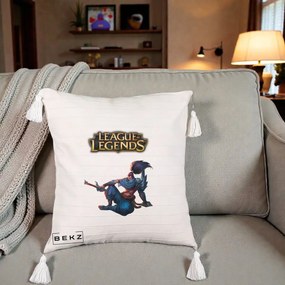 Perna Personalizata League of Legends Yasuo, 40x40 cm, Bej cu Franjuri, Husa Detasabila, Perna Inclusa, BEKZ®