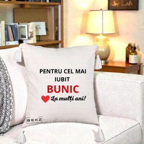 Cadou pentru Bunic - Perna Personalizata Pentru Cel Mai Iubit Bunic La Multi Ani Rosu, 40x40 cm, Bej cu Franjuri, Husa Detasabila, Perna Inclusa, BEKZ®