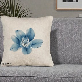 Perna Decorativa Magnolie Albastra Acuarela, 40x40 cm, Bej Canapea, Husa Detasabila, Perna Inclusa, BEKZ®