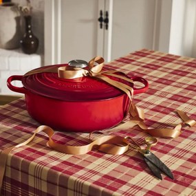 Tigaie din fonta Le Creuset 21179300602430, 30 cm, 6,2 l, Capac etans pentru pastrarea aromelor, Cuptor pana la 260°C, Toate plitele inclusiv inductie, Rosu